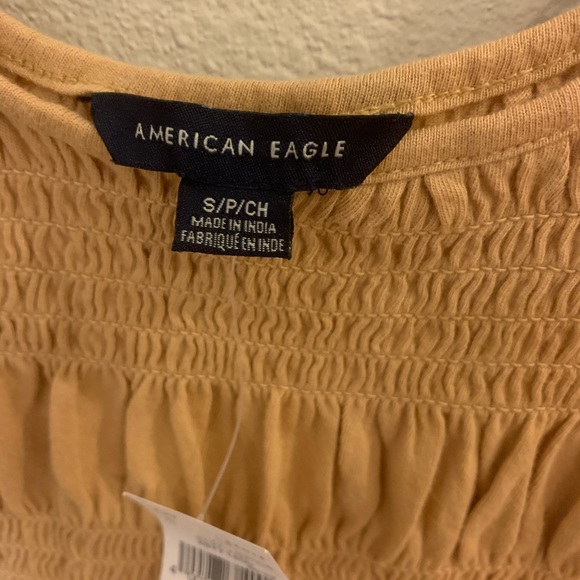 Nude ruffle cropped tanktop - Picture 4 of 4